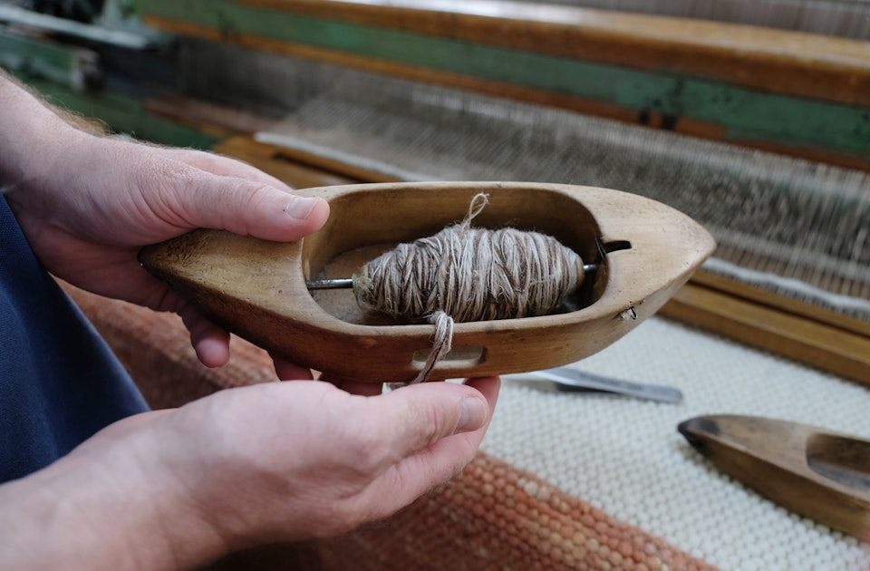 Manufakturbesuch bei der Simssee-Handweberei Licht – Der Familienbetrieb fertigt bereits in der dritten Generation Teppiche nach alter handwerklicher Tradition und auf (Wunsch)Maß