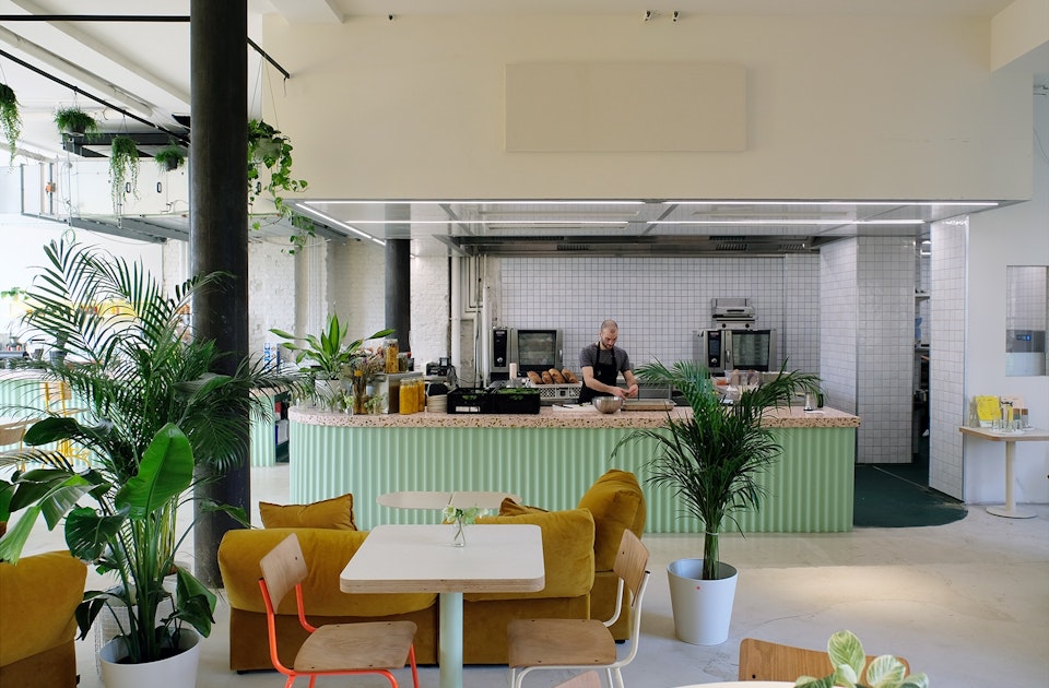 Blumental, Café-Oase – Hell, offen & großzügig gestaltet, leckere vegan-vegetarische Speisen mit einem Twist & ein super herzliches Team 