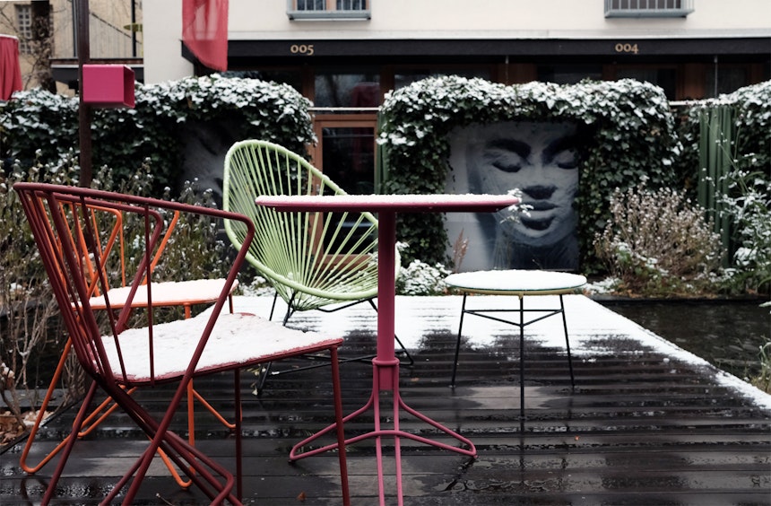 Winter im Hotelgarten, Bild der Urmutterfigur und Namensgeberin Nala