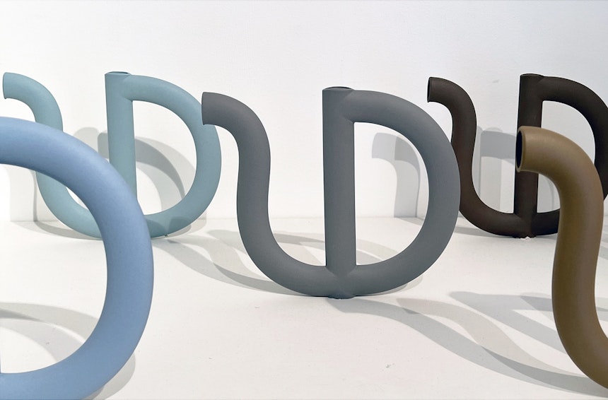Gießkanne aus Porzellan, Design Aldo Bakker, Thomas Eyck, Rossana Orlandi Gallery, 2022