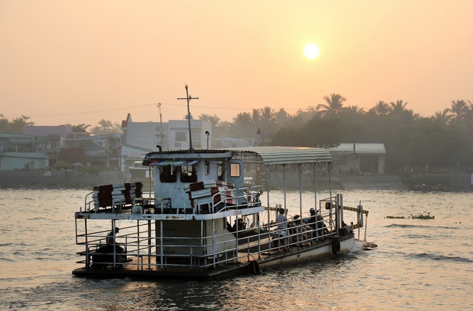 Seitenarm des Mekong – Bassac River bei Sonnenaufgang